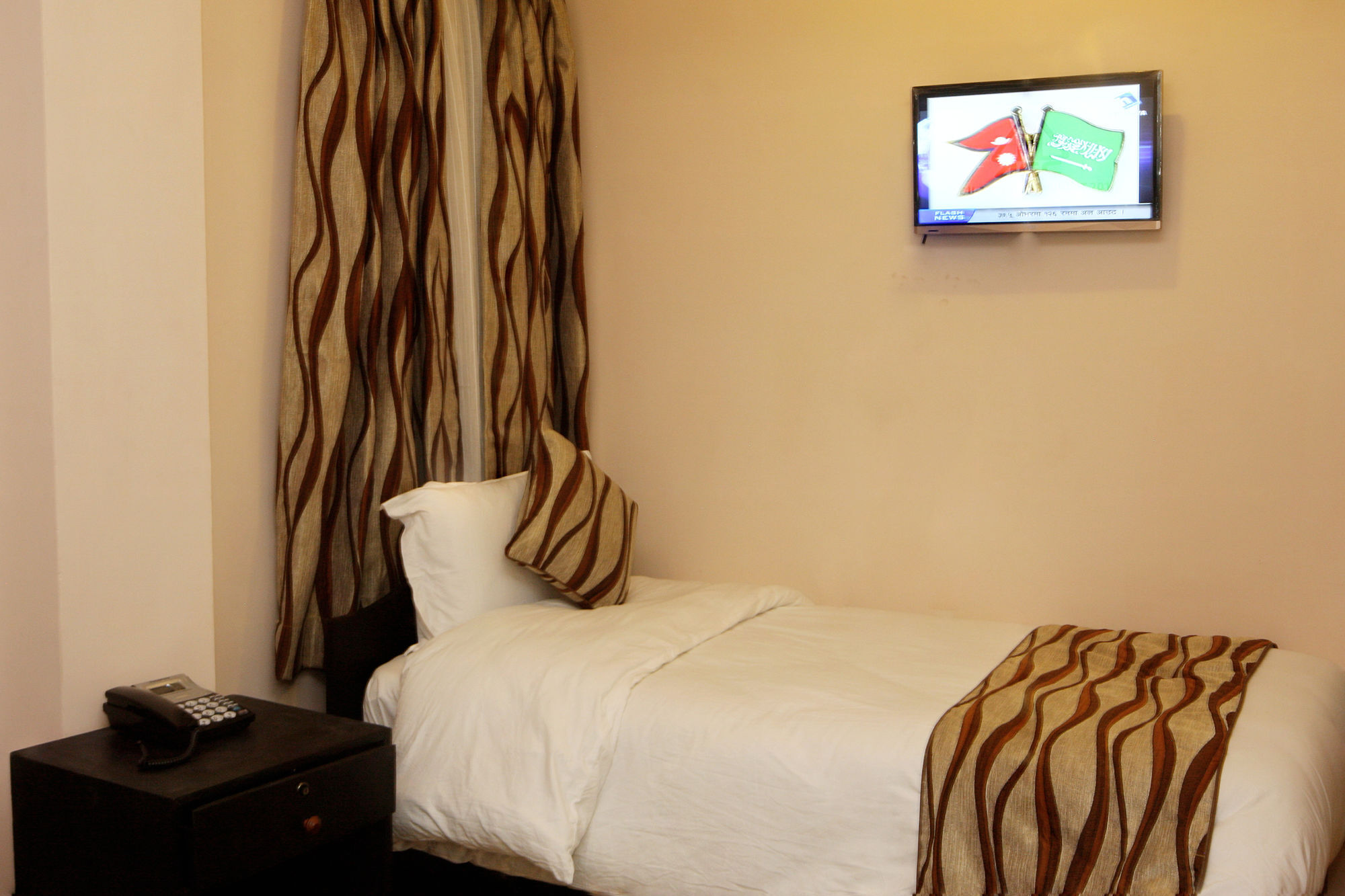 Kathmandu City Hotel Экстерьер фото